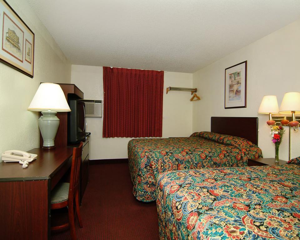Rodeway Inn Farmington Eksteriør bilde