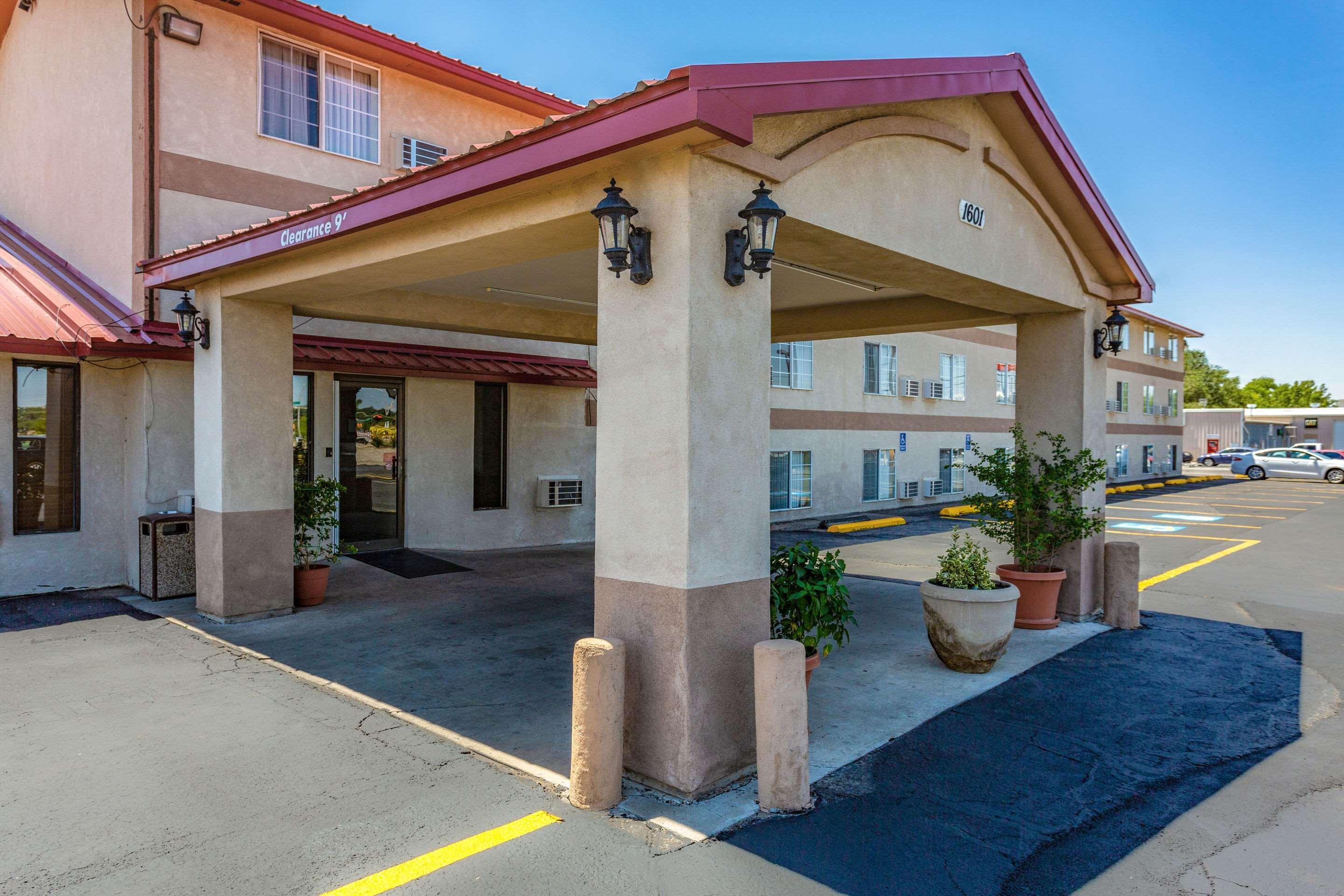 Rodeway Inn Farmington Eksteriør bilde