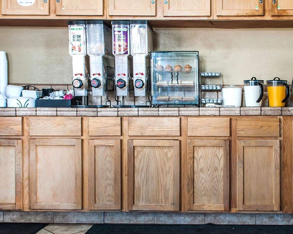 Rodeway Inn Farmington Restaurant bilde