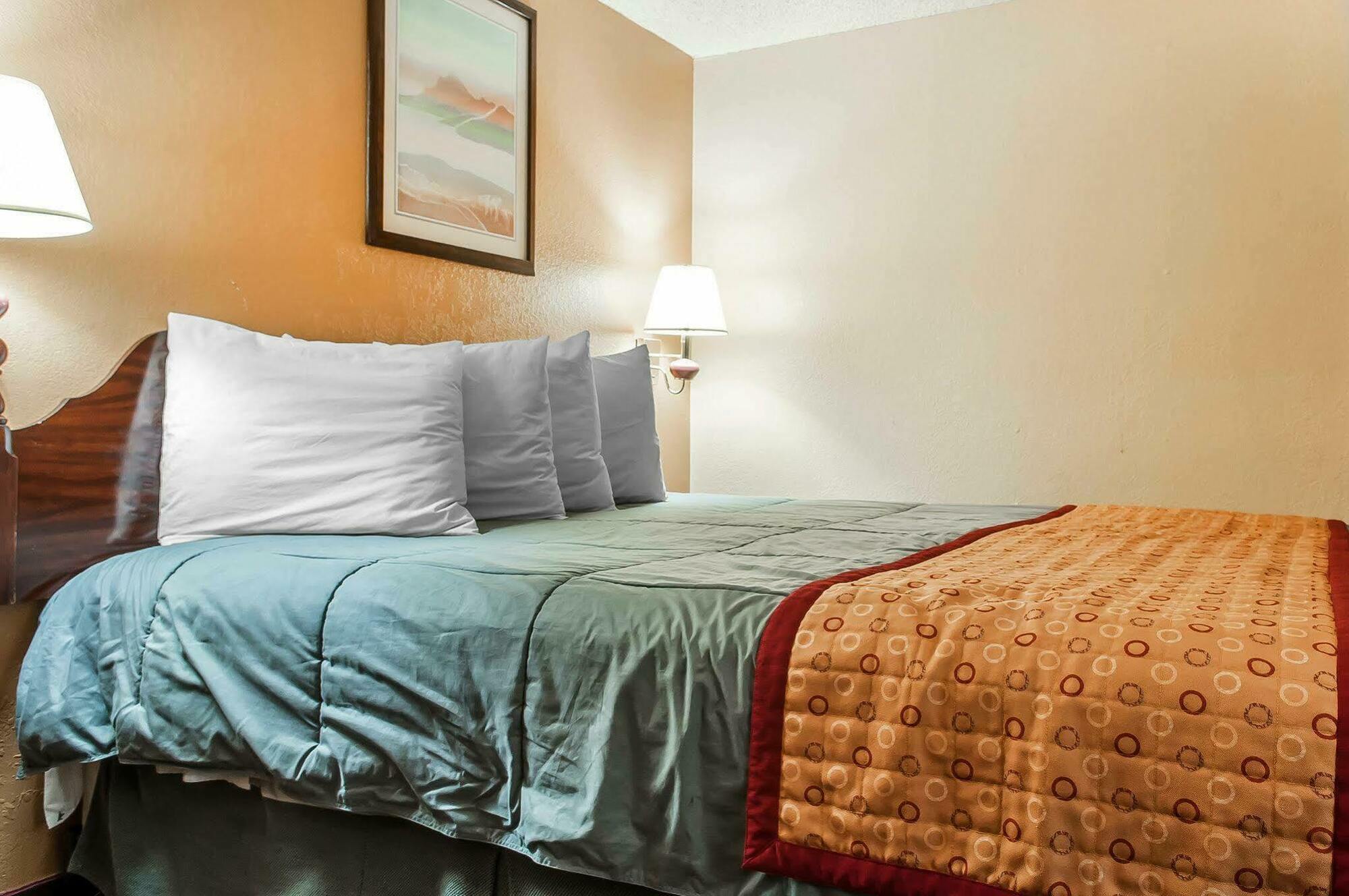 Rodeway Inn Farmington Eksteriør bilde